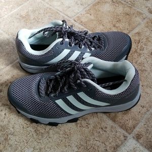 W Adidas Duramo 7 Trail Running- size 6 like new!!